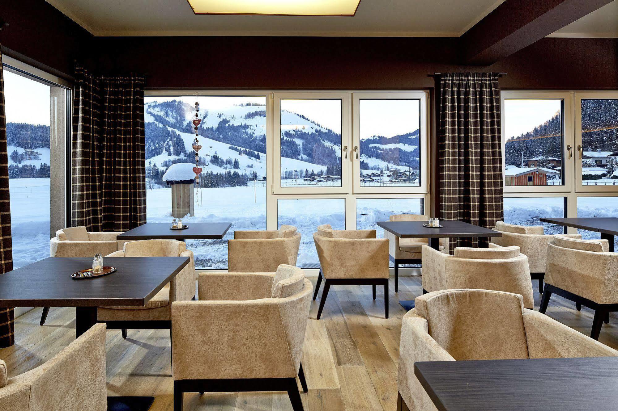 Fairhotel Hochfilzen B&B Exterior photo